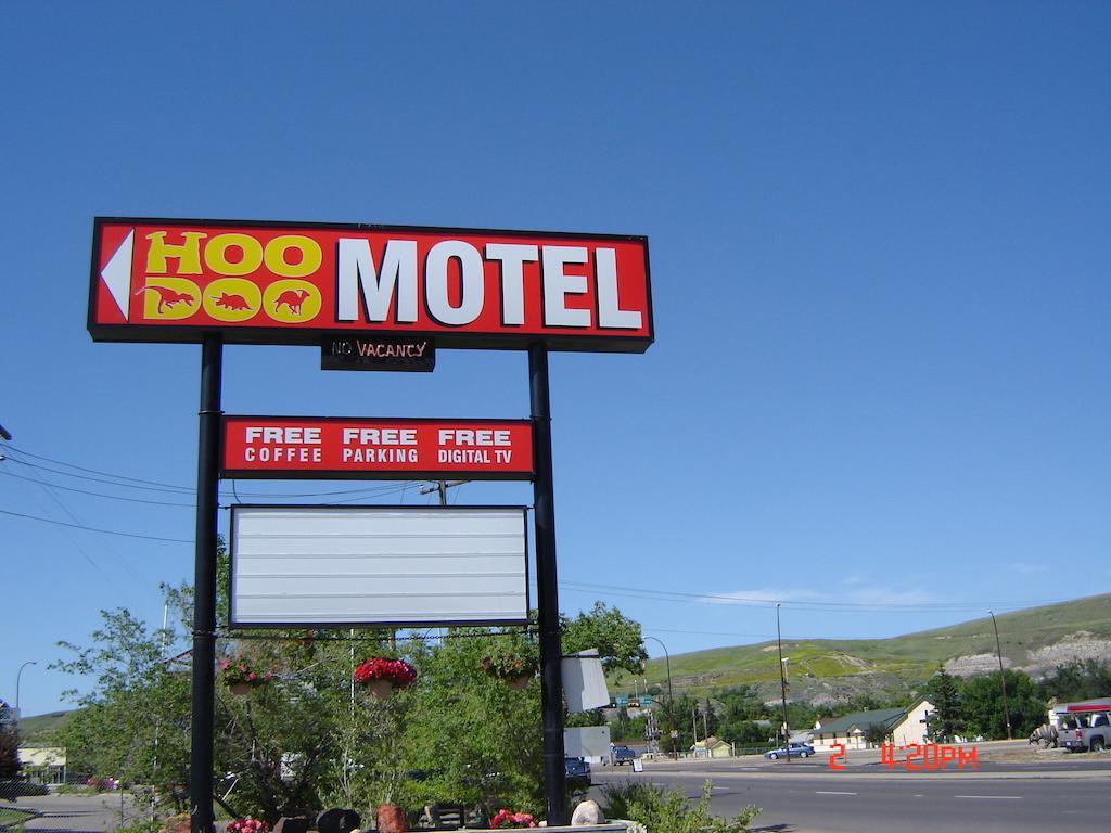 Hoo-Doo Motel Drumheller Extérieur photo